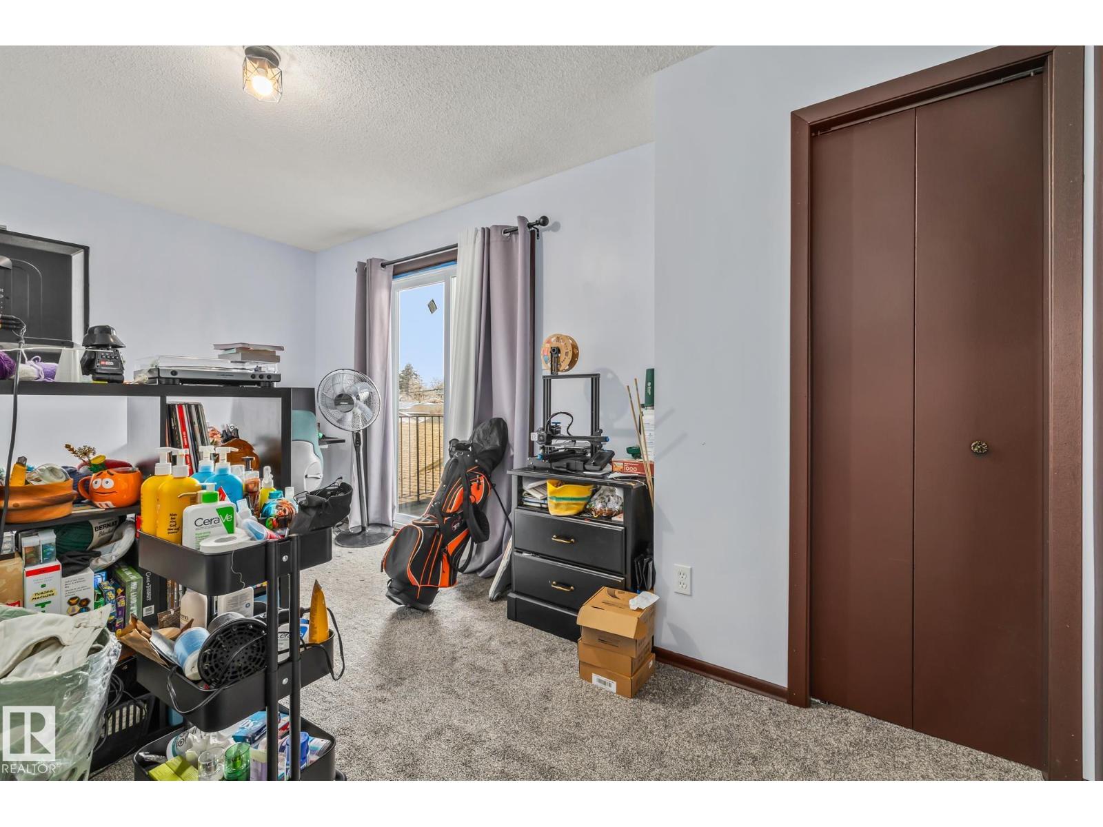 8812 135 AV NW - 34