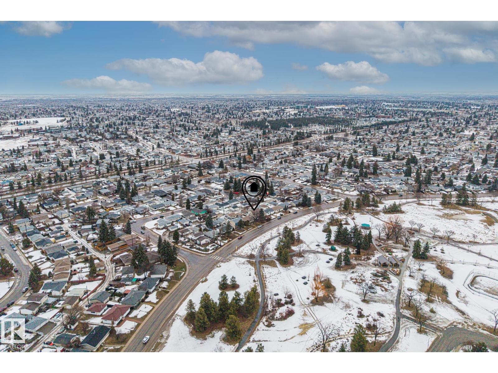 8812 135 AV NW - 54