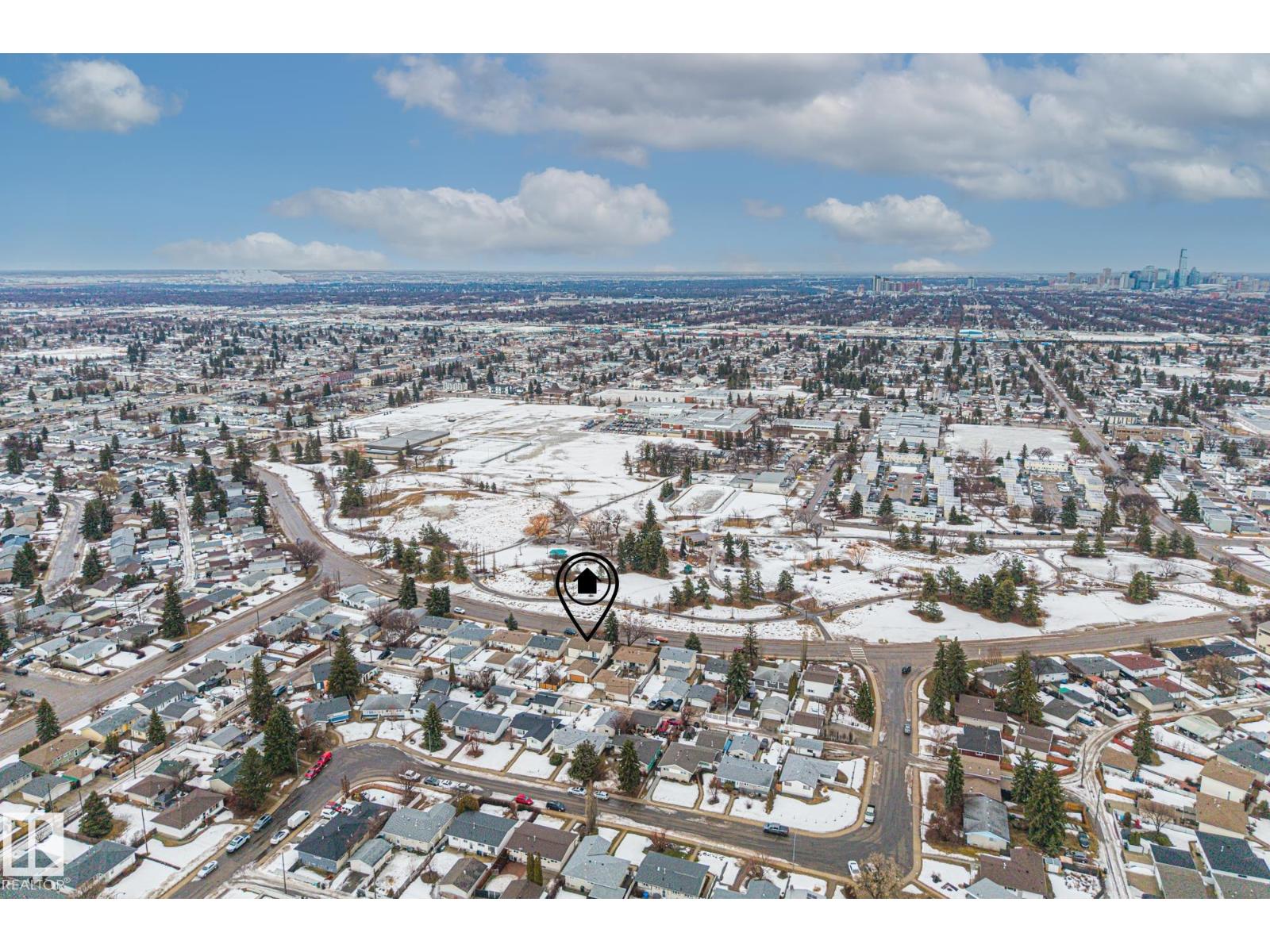 8812 135 AV NW - 55
