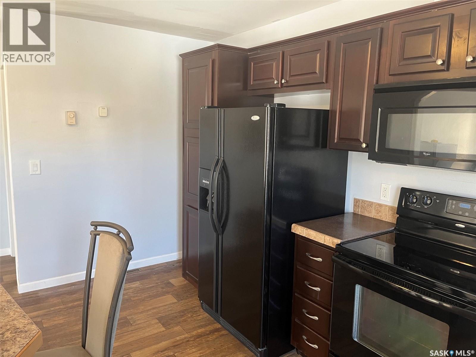 320 3RD AVENUE W - 11