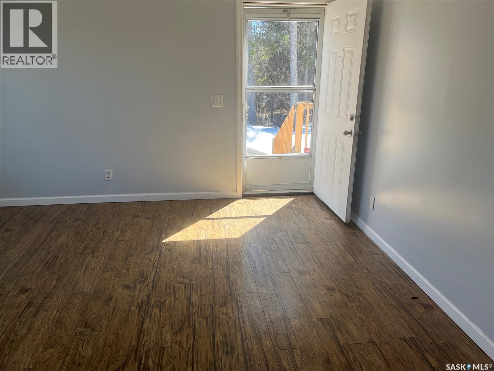 320 3RD AVENUE W - 3