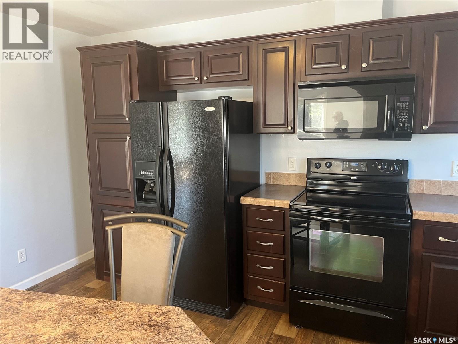 320 3RD AVENUE W - 8