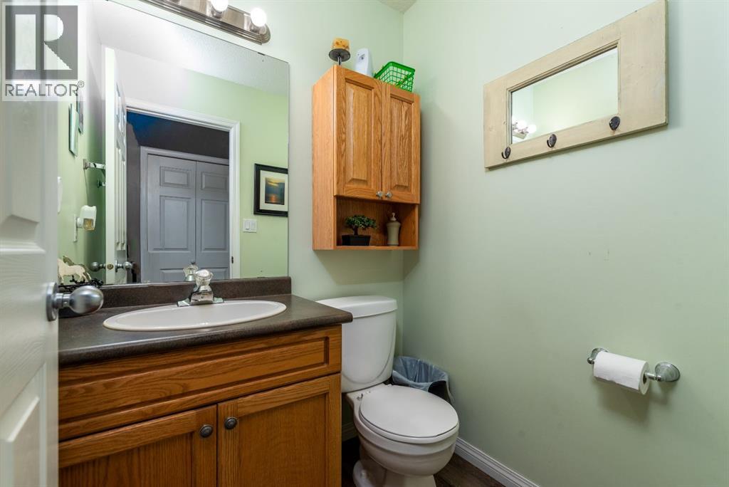 2305 51 Avenue - 11