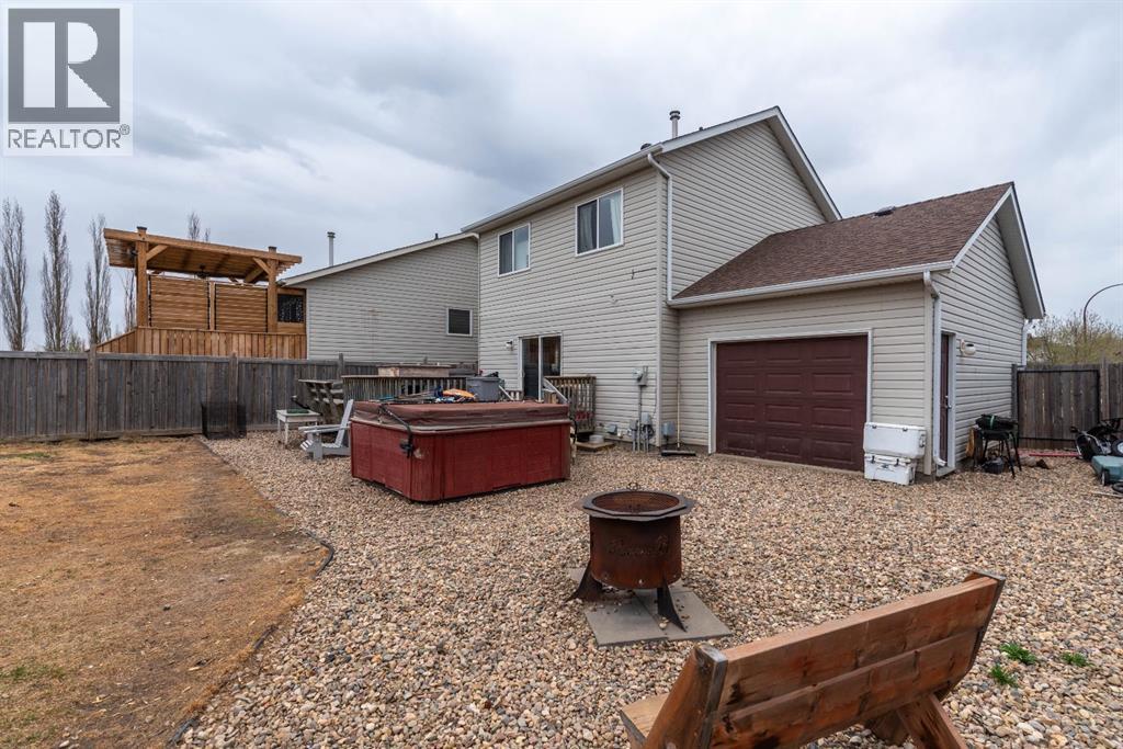 2305 51 Avenue - 26