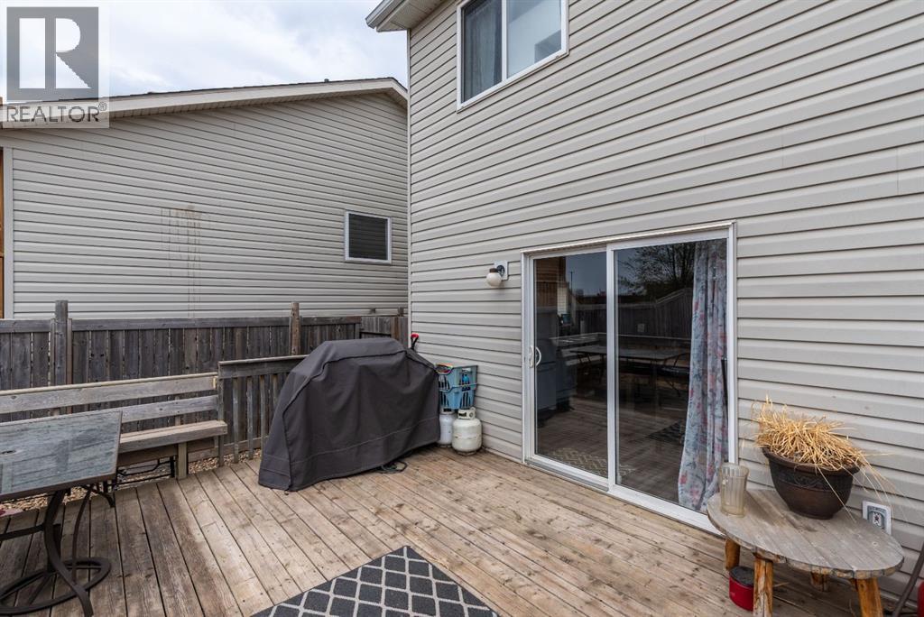 2305 51 Avenue - 31