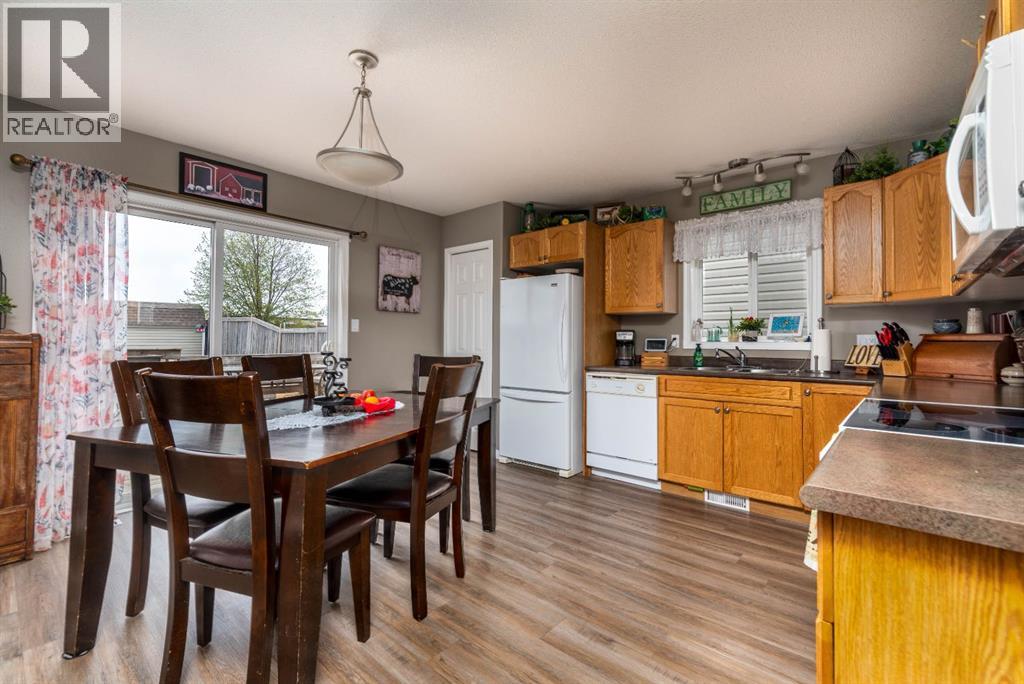 2305 51 Avenue - 6