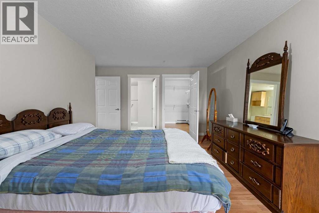 #308 5419 49 Avenue - 14