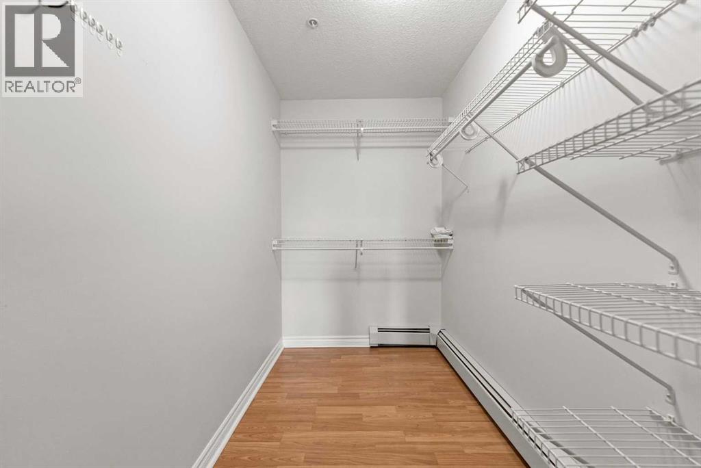 #308 5419 49 Avenue - 17