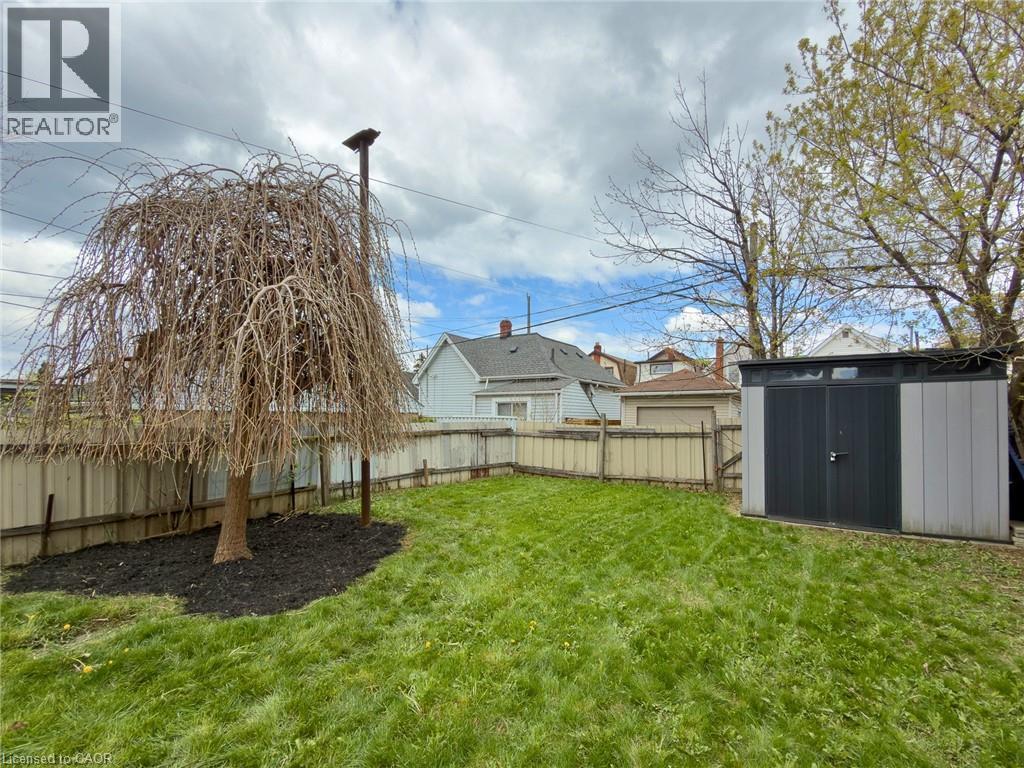 138 CAVELL Avenue - 26