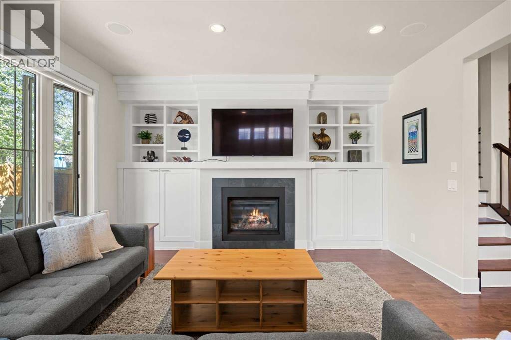729 4 Street NW - 17