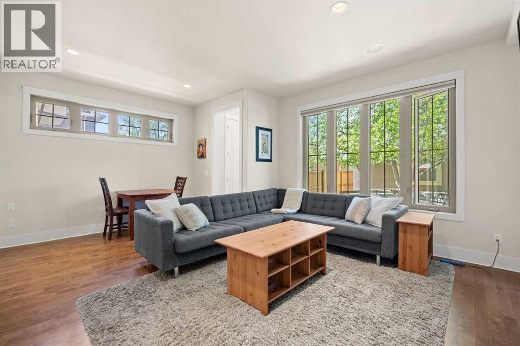 729 4 Street NW - 19