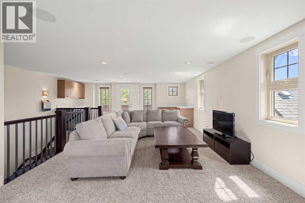 729 4 Street NW - 37