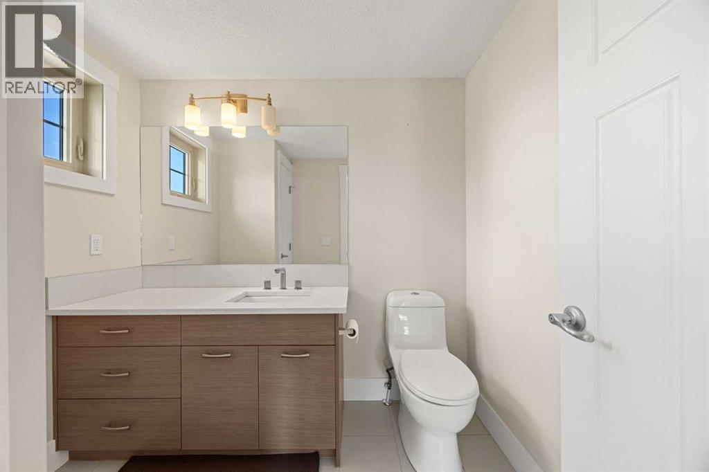 729 4 Street NW - 43