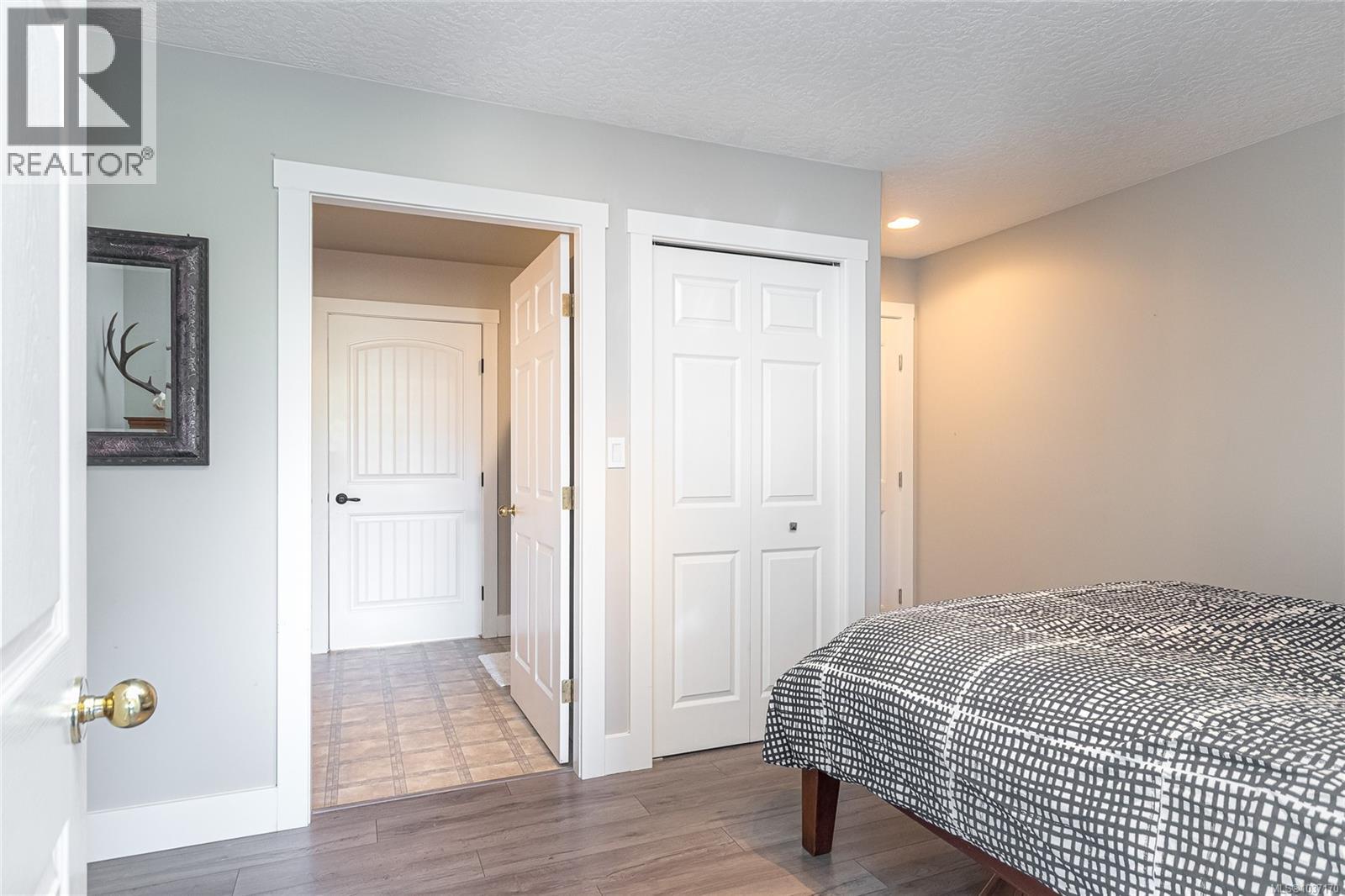 1609 Keating Cross Rd - 41