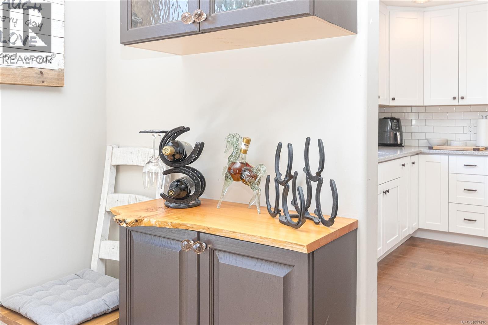 1609 Keating Cross Rd - 10