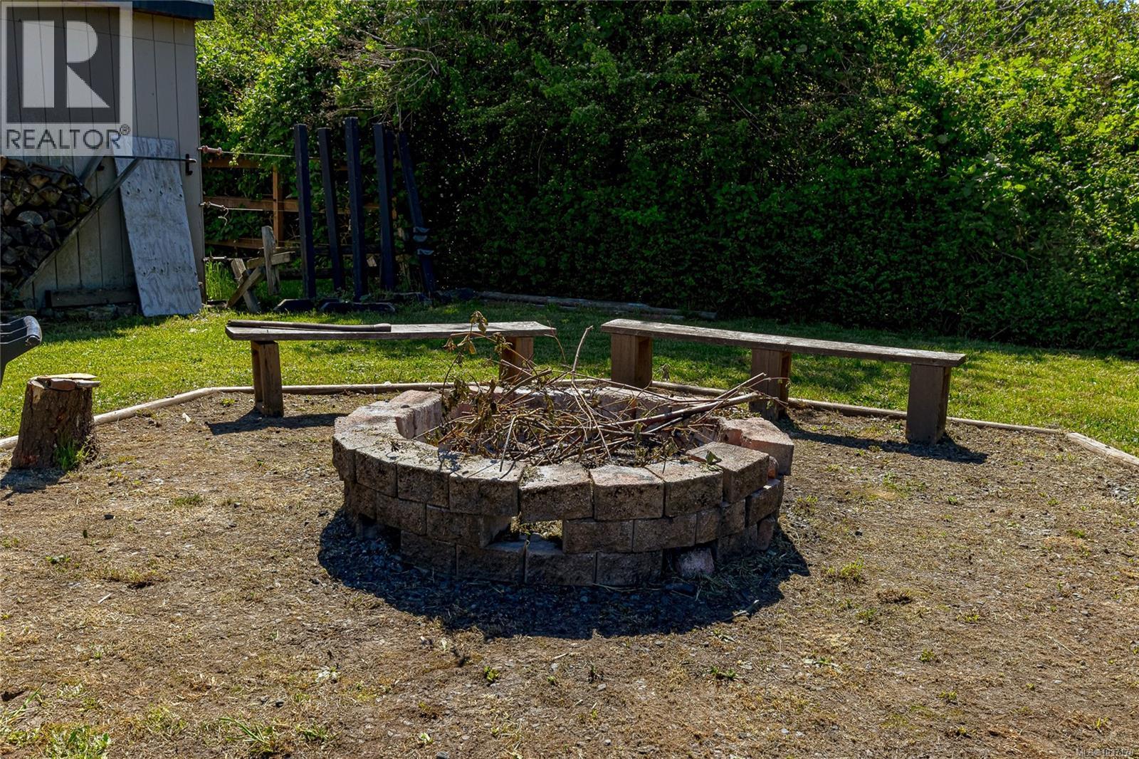 1609 Keating Cross Rd - 52