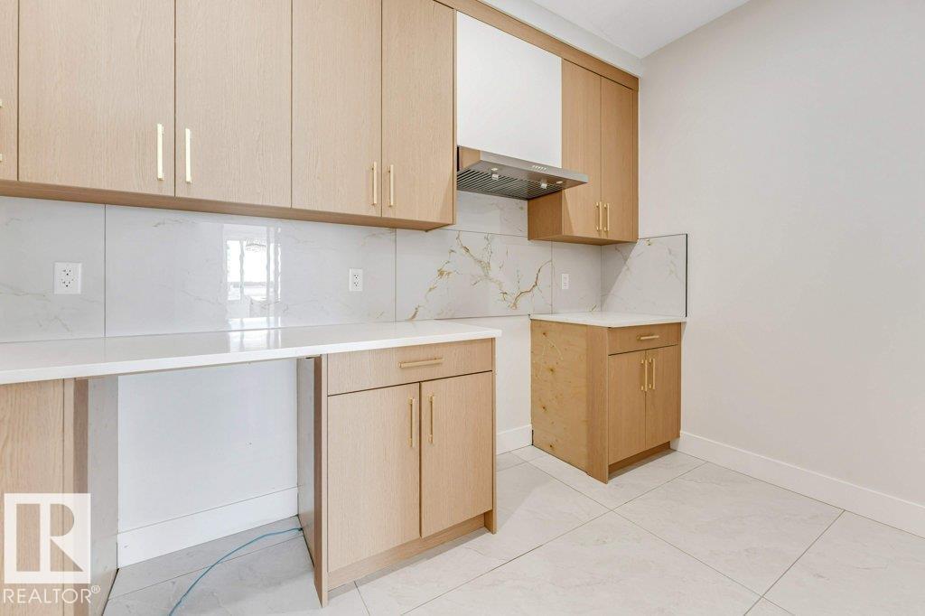 2625 64 AV NE - 12