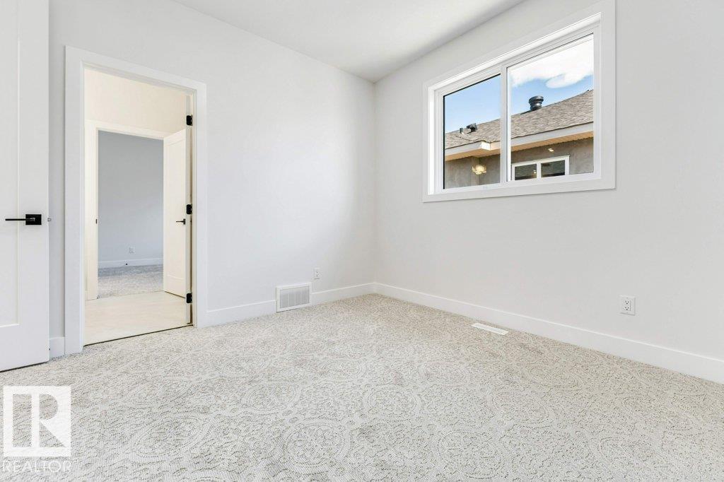 2625 64 AV NE - 37
