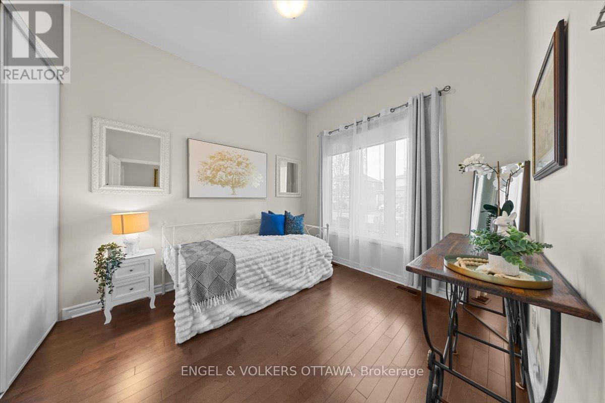 629 BRUXELLES STREET - 24