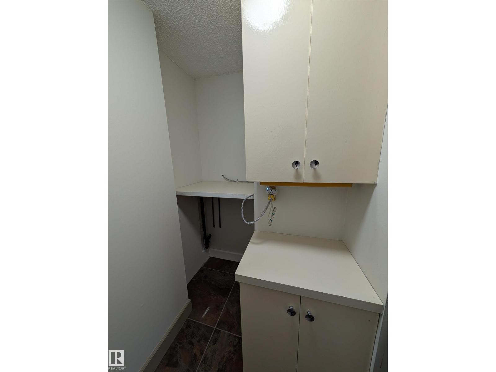#705 12141 JASPER AV NW - 16