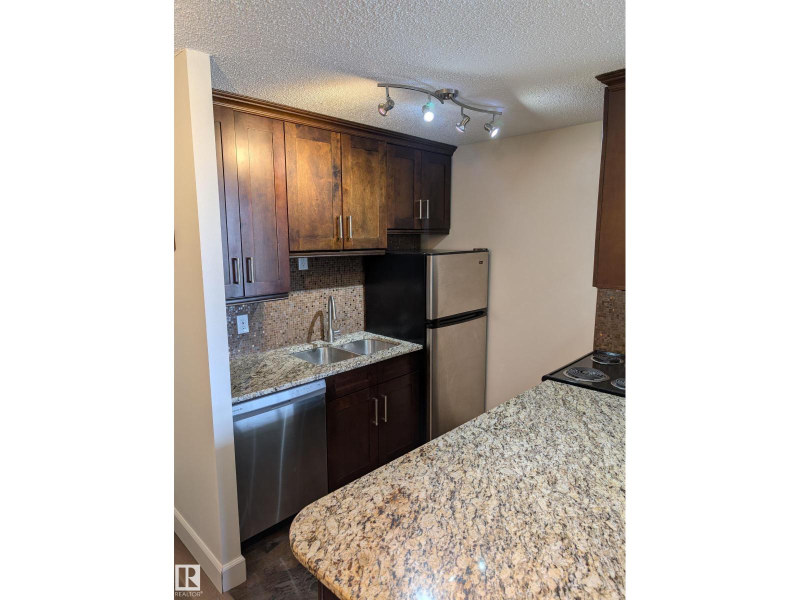 #705 12141 JASPER AV NW - 7