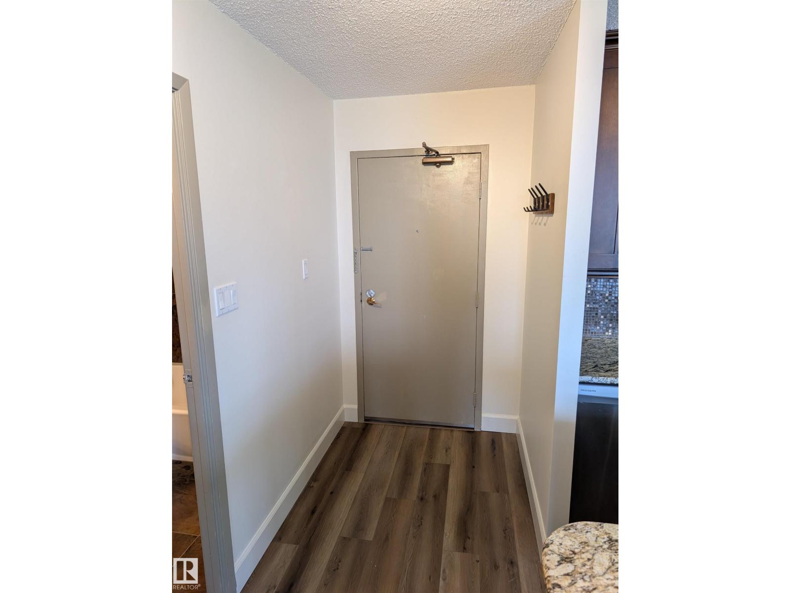 #705 12141 JASPER AV NW - 5