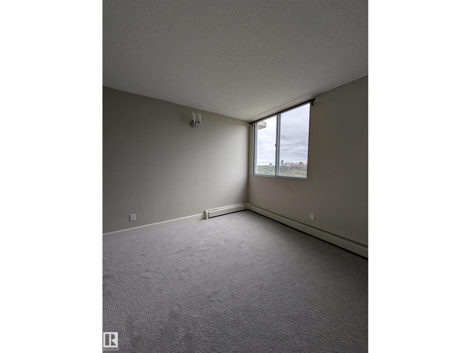 #705 12141 JASPER AV NW - 26