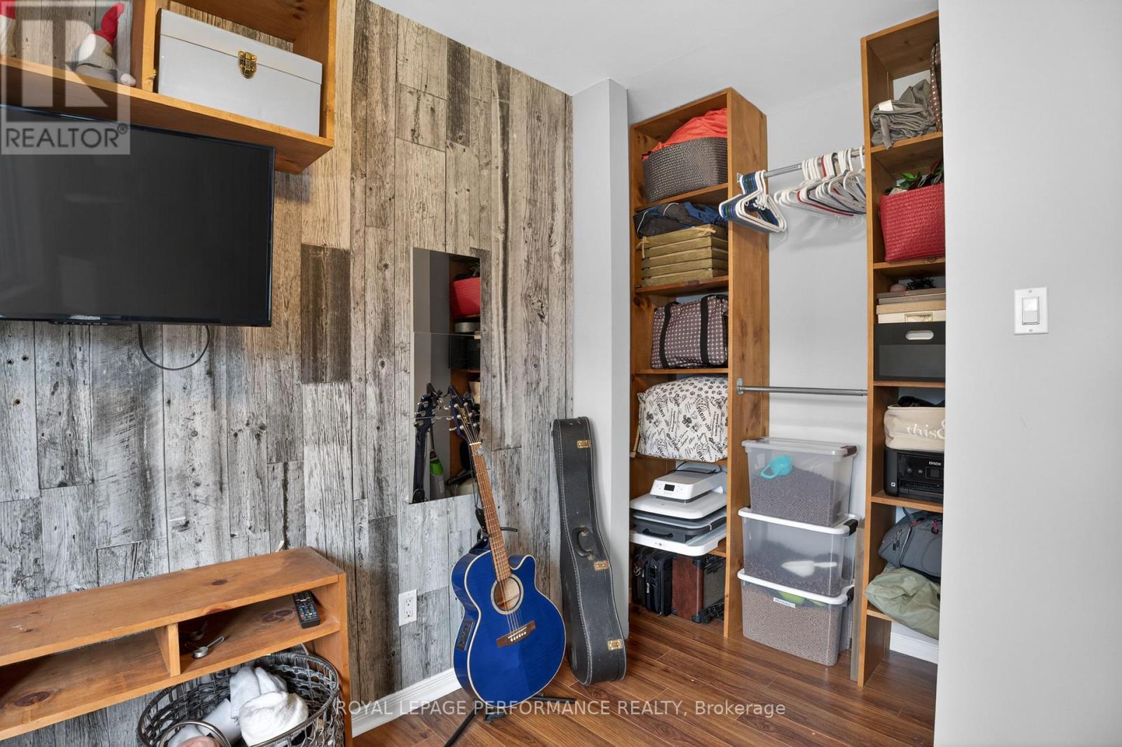 68 LAFLECHE BOULEVARD - 21