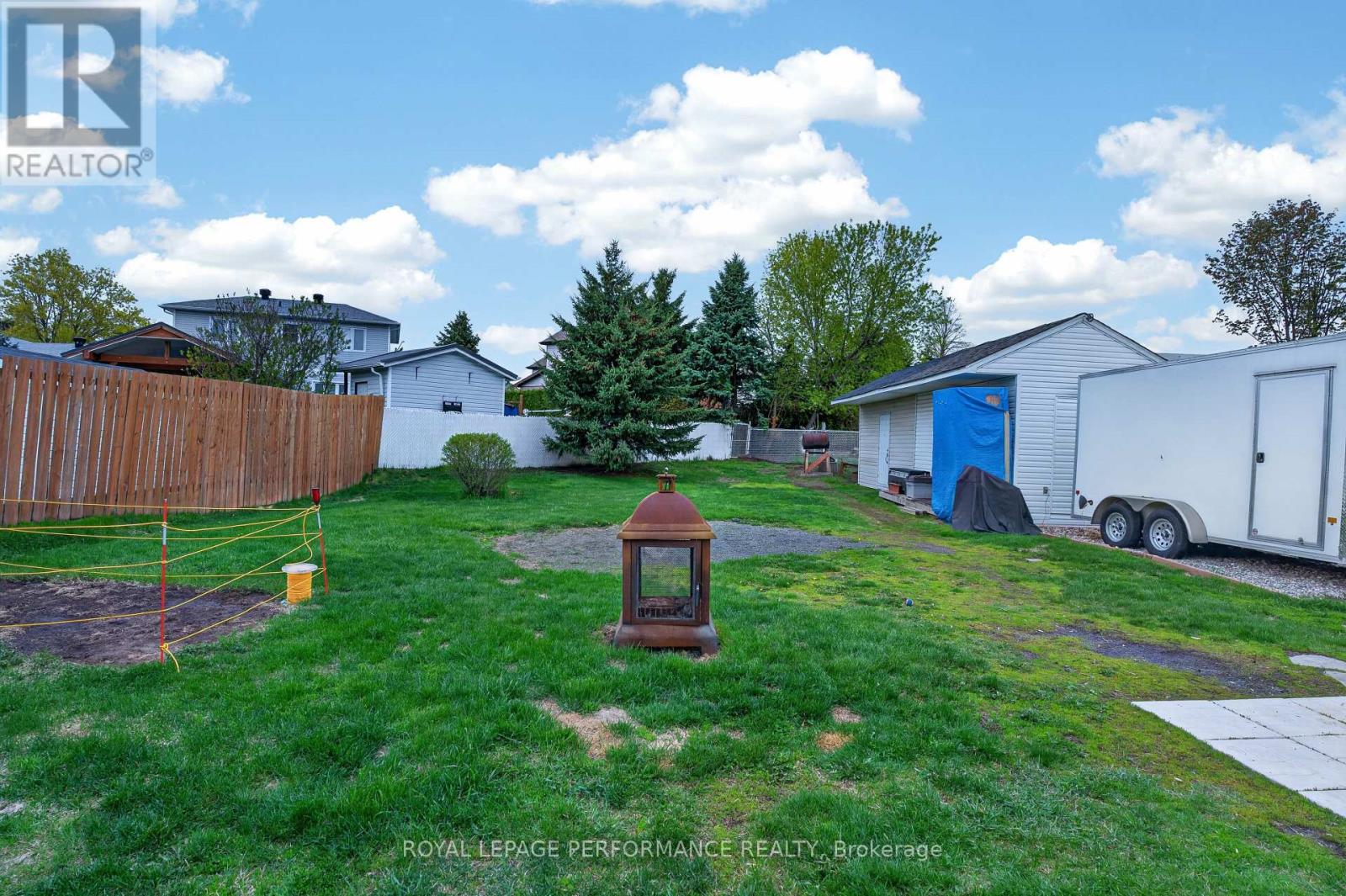 68 LAFLECHE BOULEVARD - 42