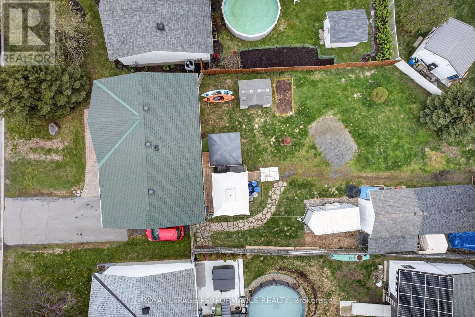 68 LAFLECHE BOULEVARD - 48