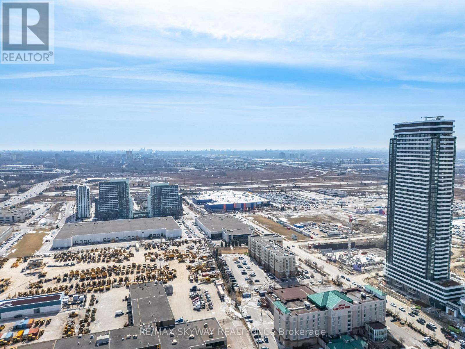 #5605 898 PORTAGE PARKWAY - 13