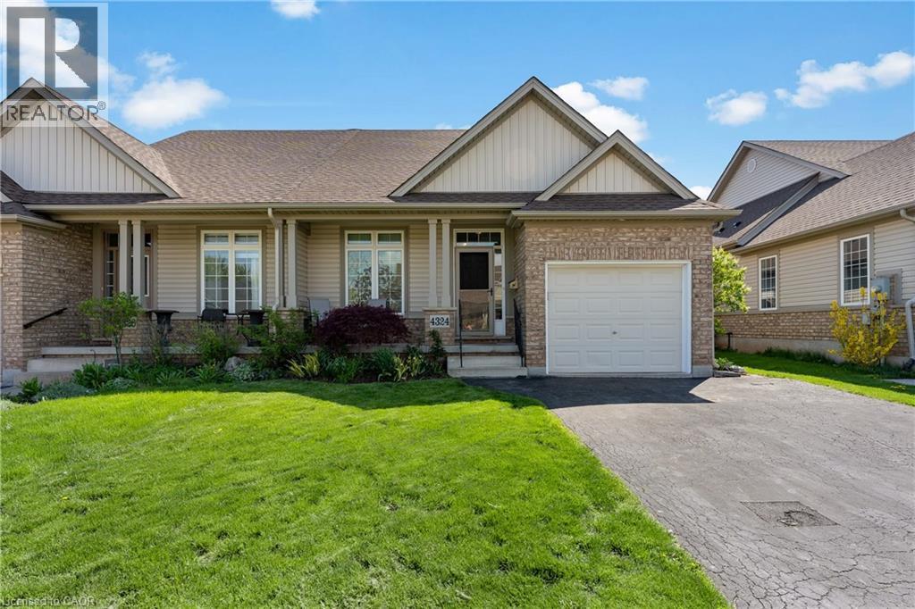 4324 BEVERLEY Crescent - 6