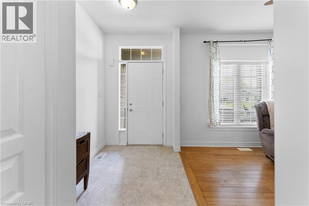 4324 BEVERLEY Crescent - 8