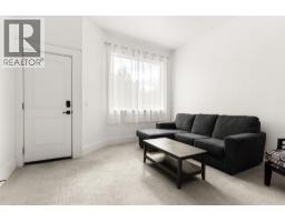 604 Fourth Street E, Revelstoke, BC V0E2S0 Photo 37