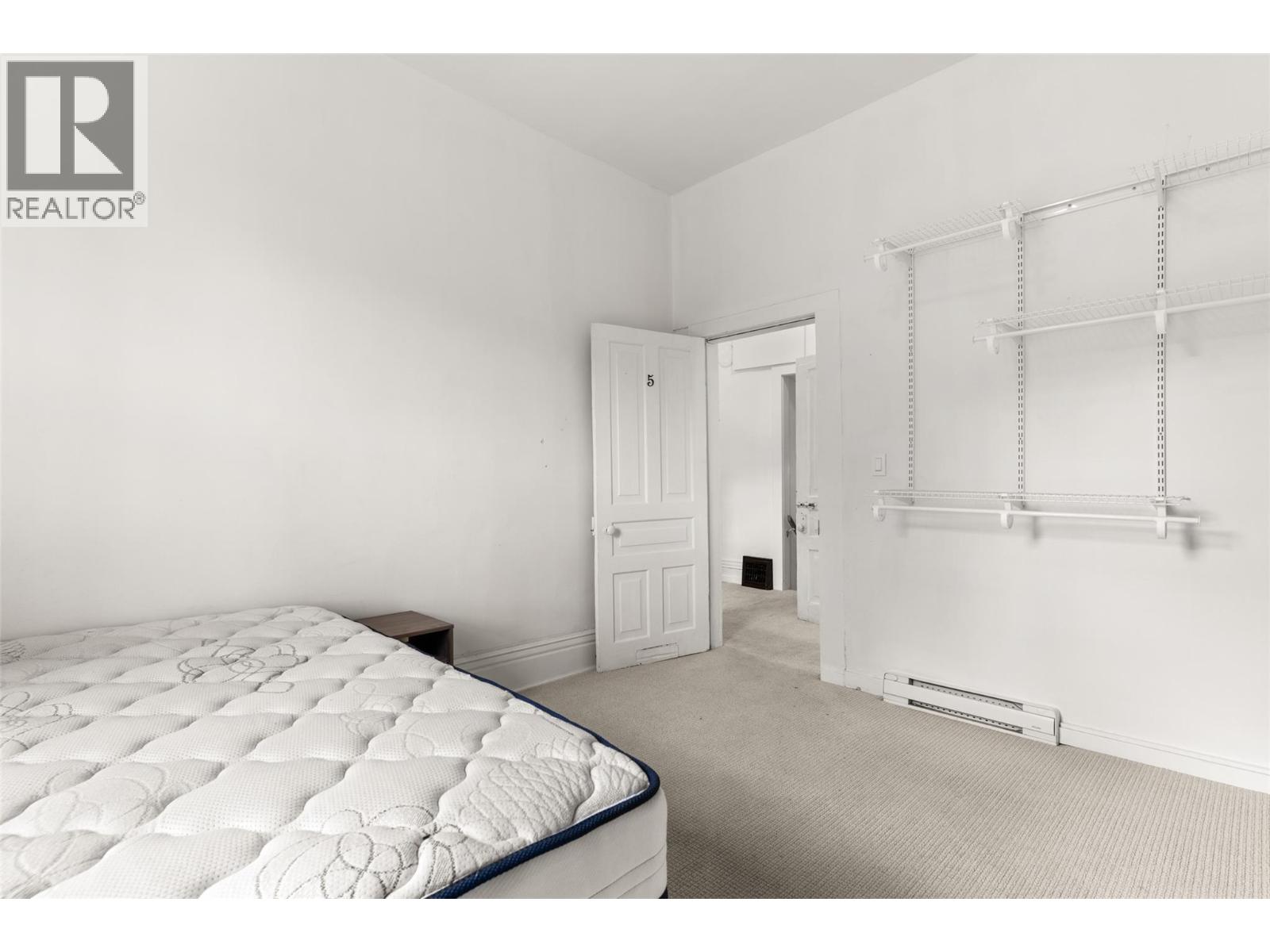 604 Fourth Street E, Revelstoke