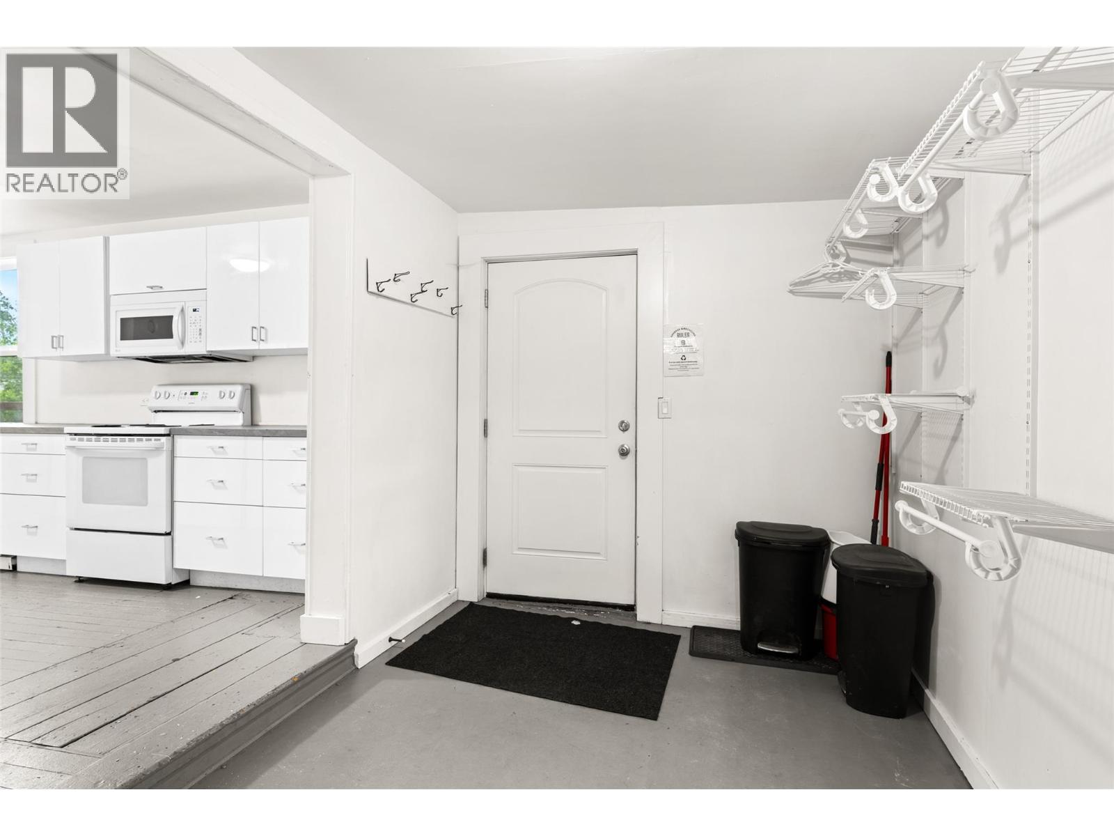 604 Fourth Street E, Revelstoke