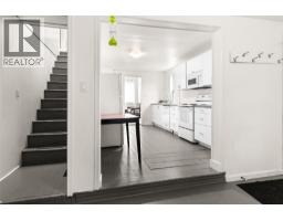 604 Fourth Street E, Revelstoke, BC V0E2S0 Photo 16