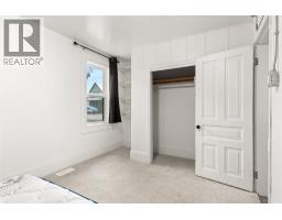 604 Fourth Street E, Revelstoke, BC V0E2S0 Photo 17