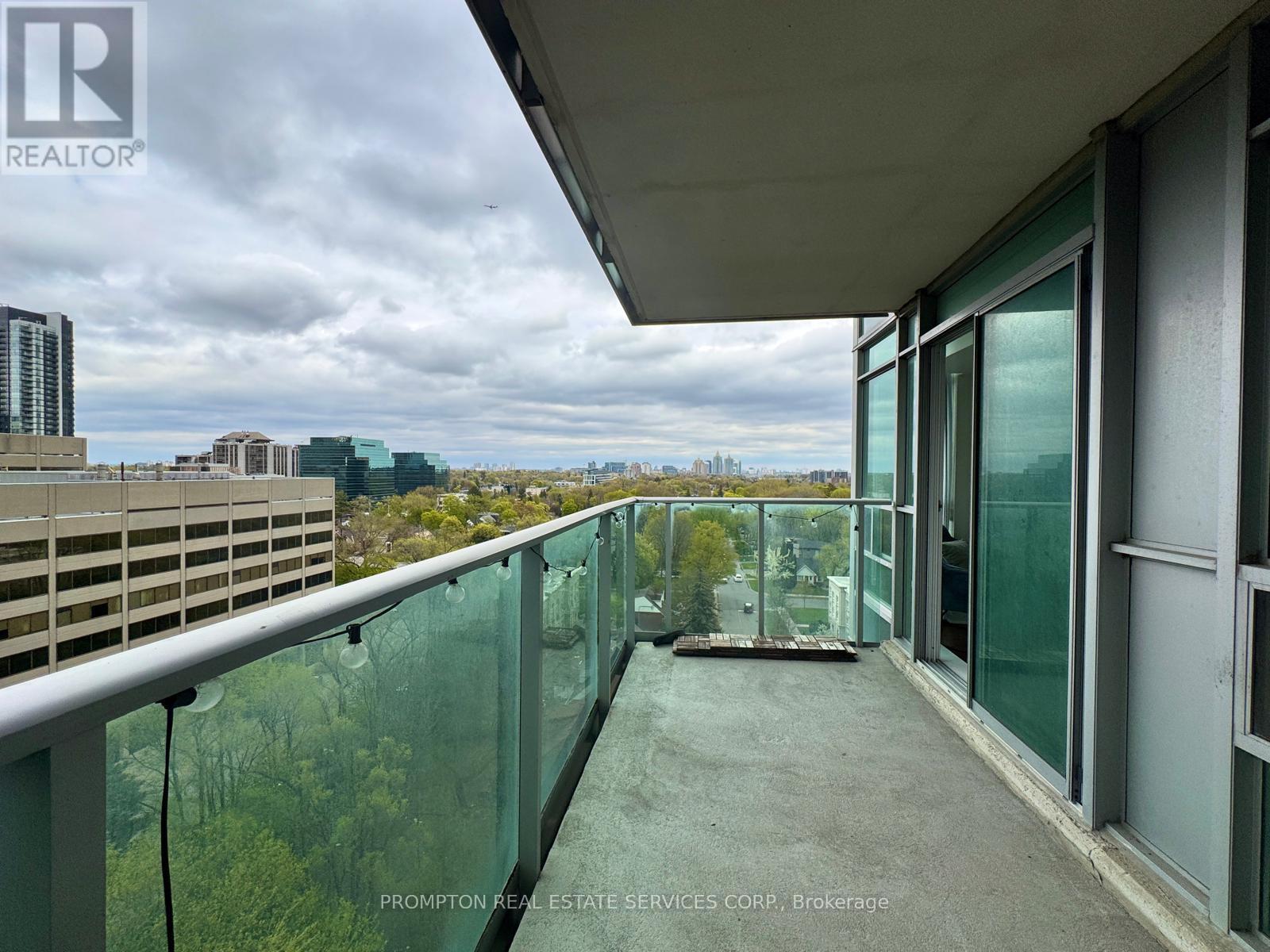#1206 35 BALES AVENUE - 26