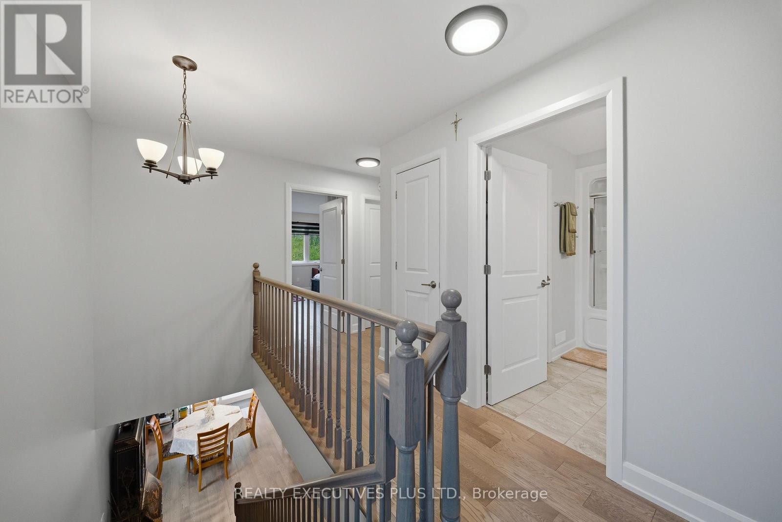405 VOYAGEUR PLACE W - 15