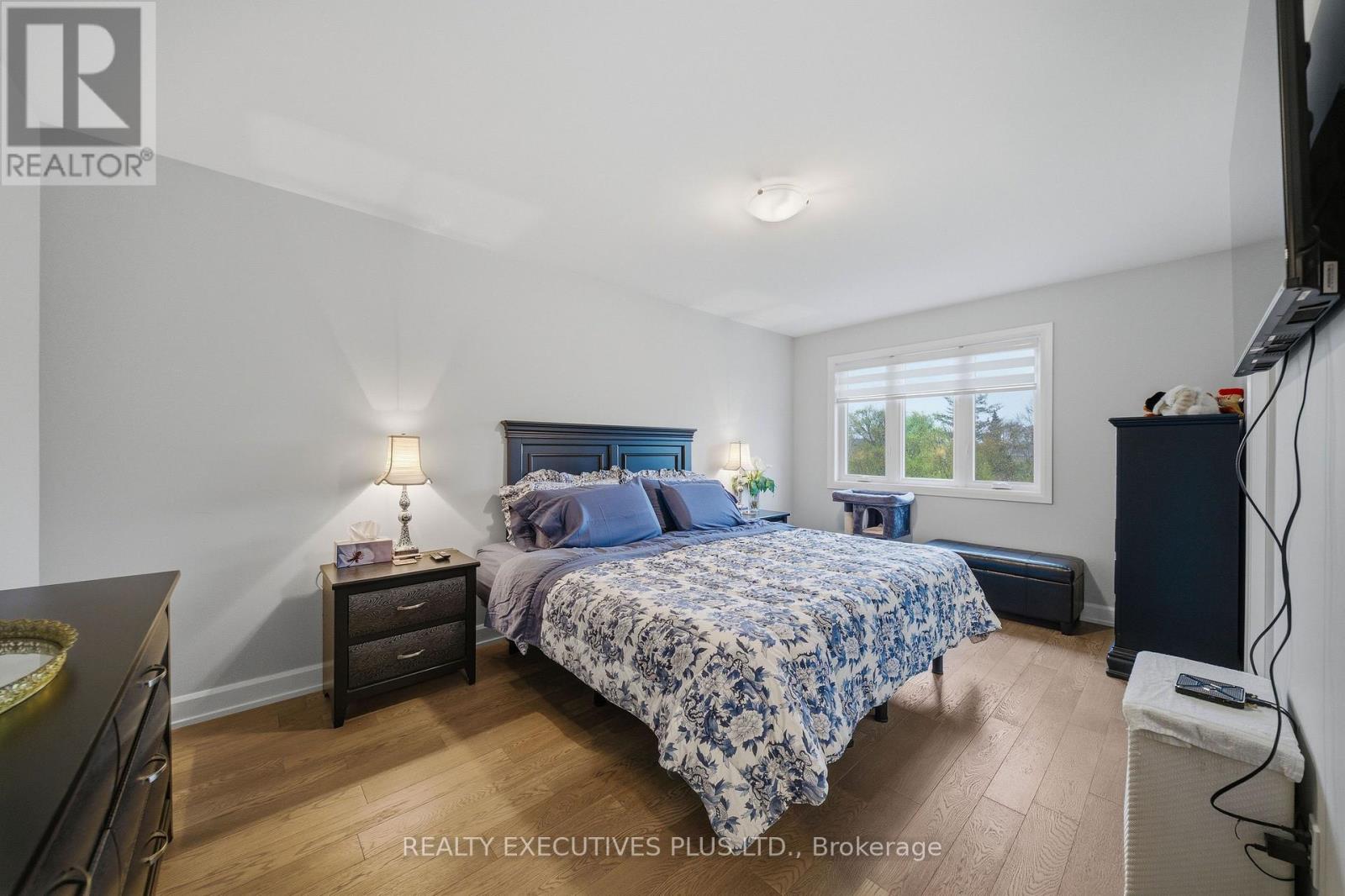 405 VOYAGEUR PLACE W - 21