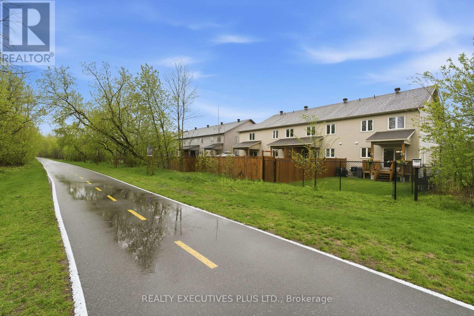 405 VOYAGEUR PLACE W - 36