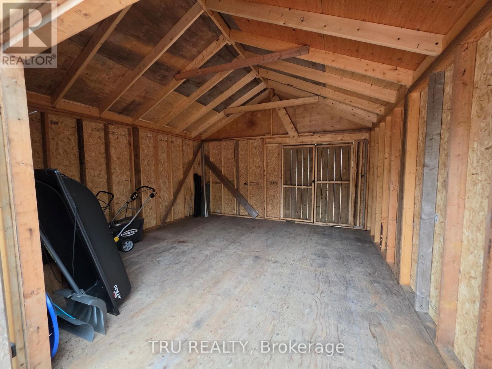 952 SIBERIA ROAD - 29