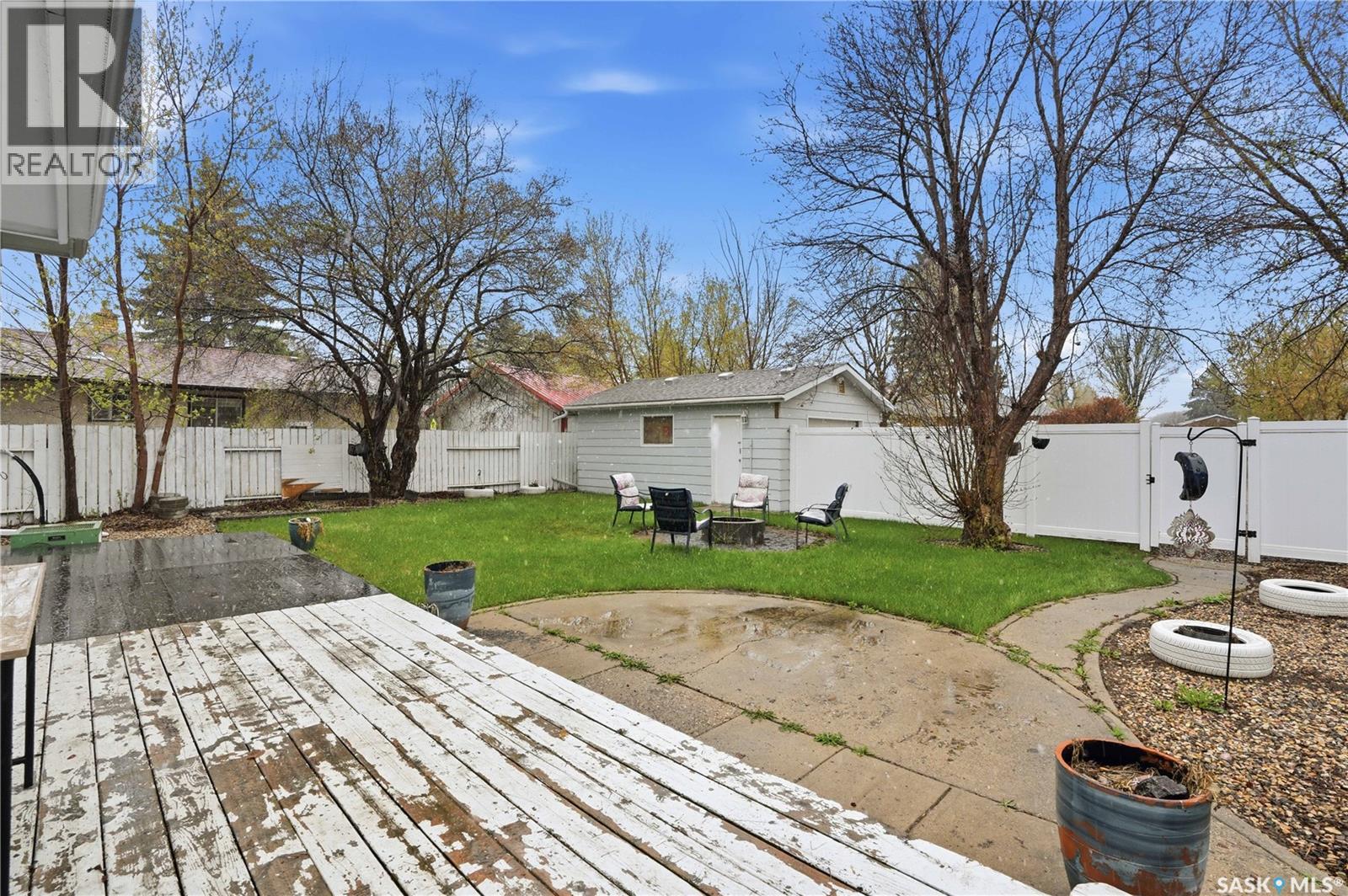 2305 Taylor STREET E - 37