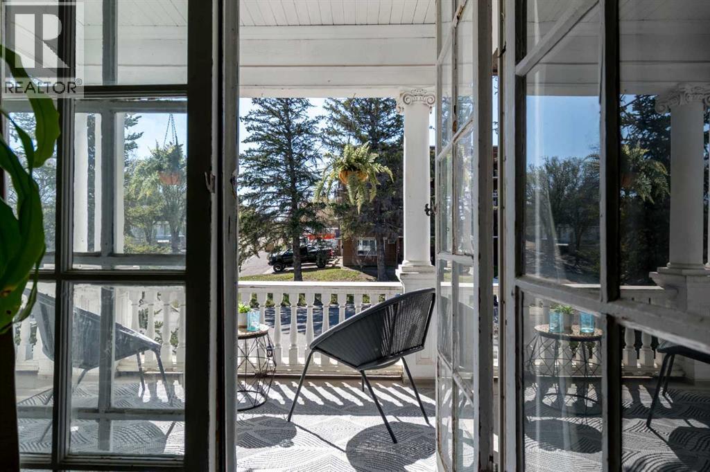 106 3 Street SE - 11