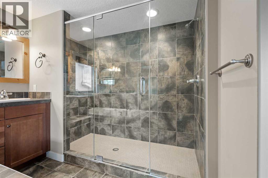 88 Crestridge Way SW - 23