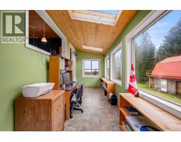 8900 Keith Wagner Way, Denman Island, BC V0R1T0 Photo 25
