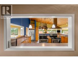 8900 Keith Wagner Way, Denman Island, BC V0R1T0 Photo 32
