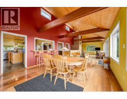Sunroom - 8900 Keith Wagner Way, Denman Island, BC V0R1T0 Photo 19