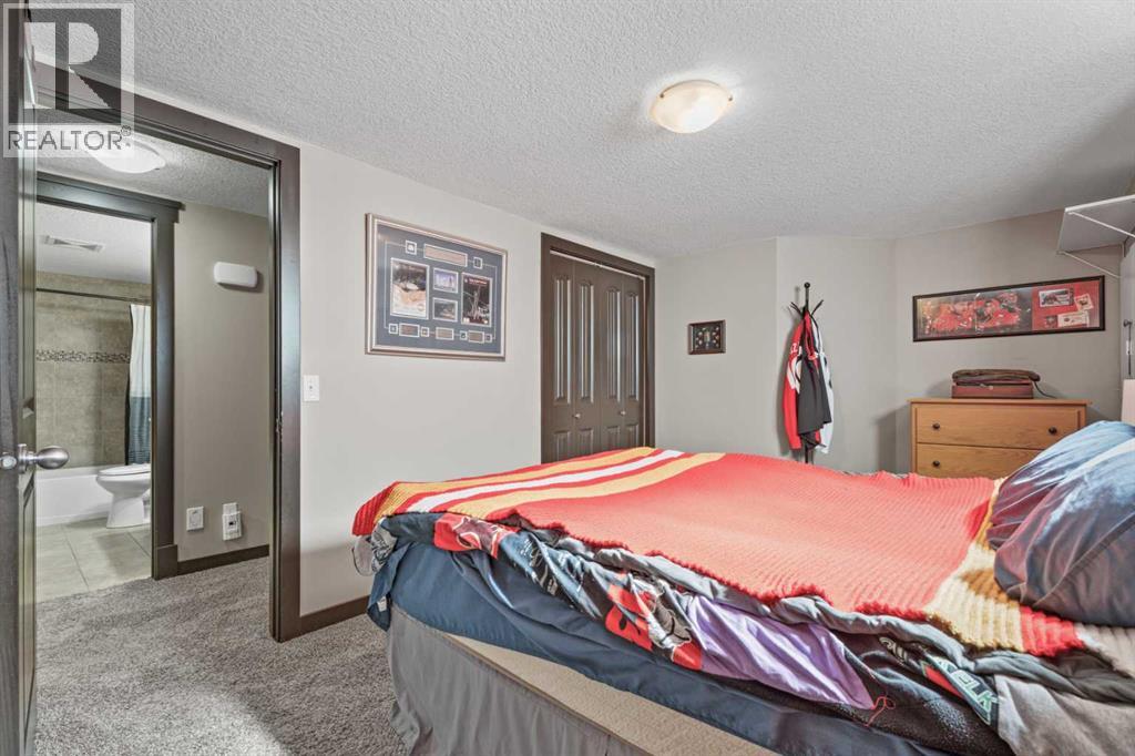 64 Drake Landing Crescent - 46